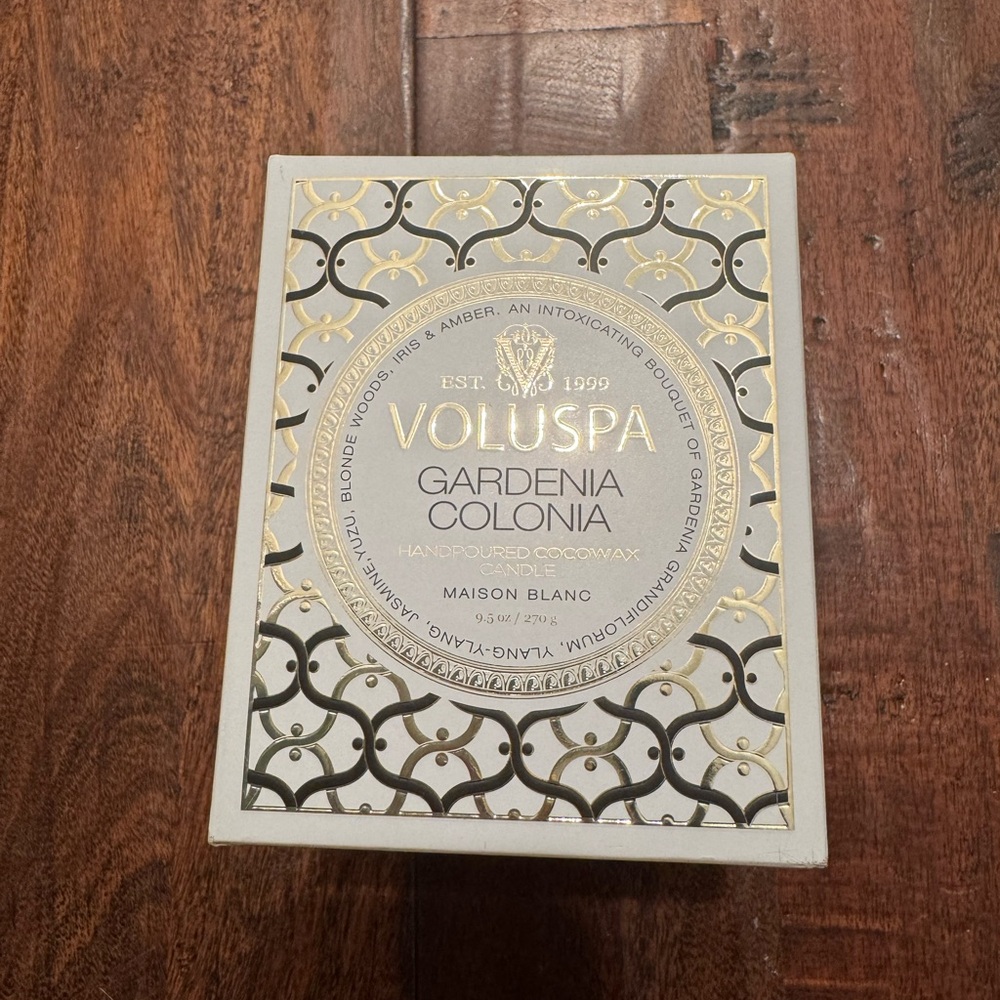Voluspa 9.5 oz Gardenia Colonia Candle